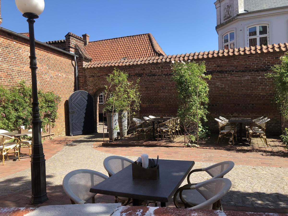 Den Gamle Arrest Acomodação com café da manhã Ribe Exterior foto