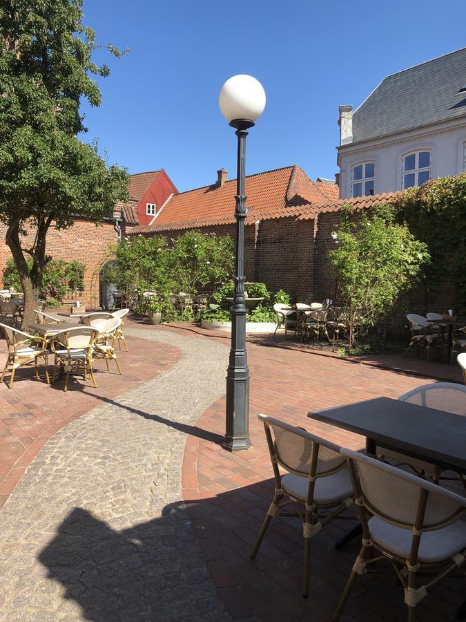 Den Gamle Arrest Acomodação com café da manhã Ribe Exterior foto